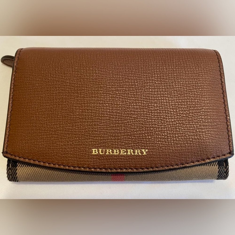 Burberry Authentic Wallet